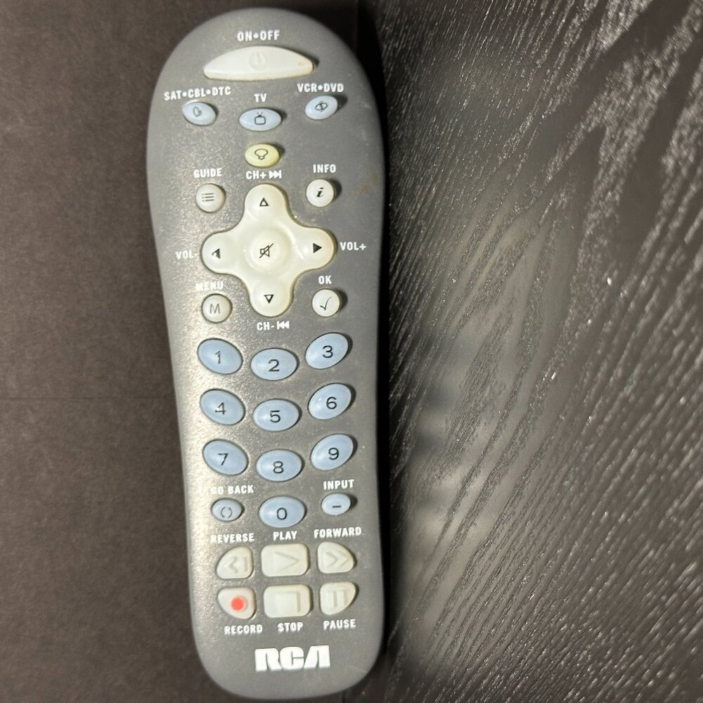 RCA Universal Remote Control - RCR312WR R20052 4142EW
